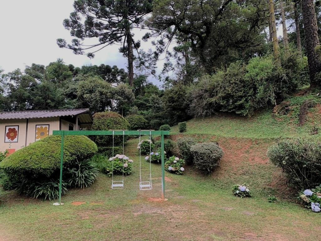 Casa Em Campos Do Jordao - 3 Quartos, Com Churrasqueira Exterior photo
